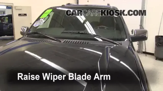 2011 Lincoln Navigator L 5.4L V8 FlexFuel Balais essuie-glace avant Changer les balais des essuie-glace